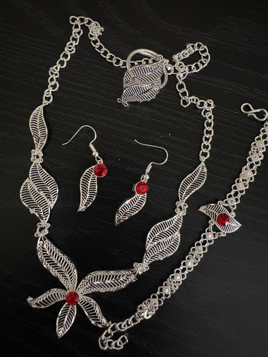 Ensemble Salouva Bodis et bijou
